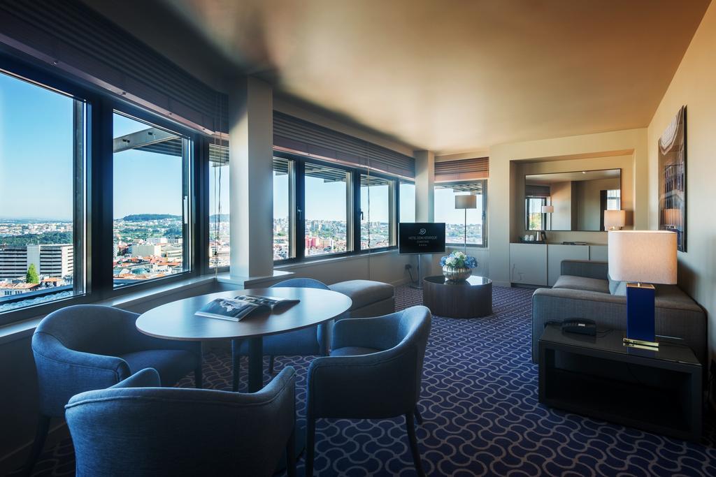 Deluxe Panoramic Suite,1234925726:JPEG